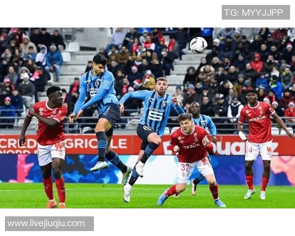 亚眠与格勒诺布激战正酣谁能在法乙赛场中笑到最后